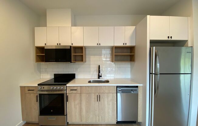 1 bed, 1 bath, 675 sqft, $2,100, Unit The Elm - 608