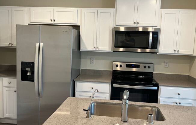 Slice of Paradise! 3 bed 2.5 bath + loft townhome awaits you!!
