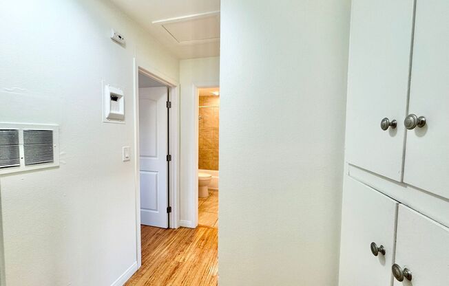 2 beds, 1 bath, $2,525, Unit 324 Apt #10