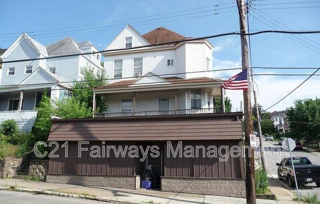 546 GREENFIELD AVE