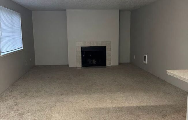 2 beds, 2 baths, 1,070 sqft, $1,675, Unit 06-104