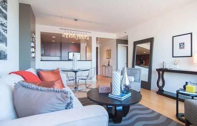 1 bed, 1 bath, $3,450, Unit Unit 1413