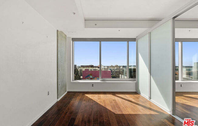 1 bed, 1.5 baths, 1,120 sqft, $4,000, Unit 1103