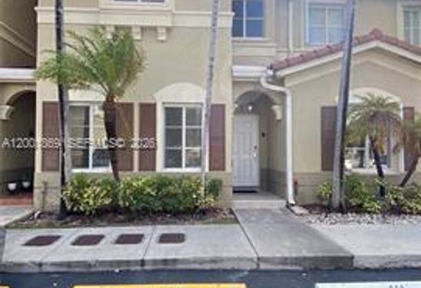 8261 NW 107th Ct th 5-10 DORAL, FL 33178