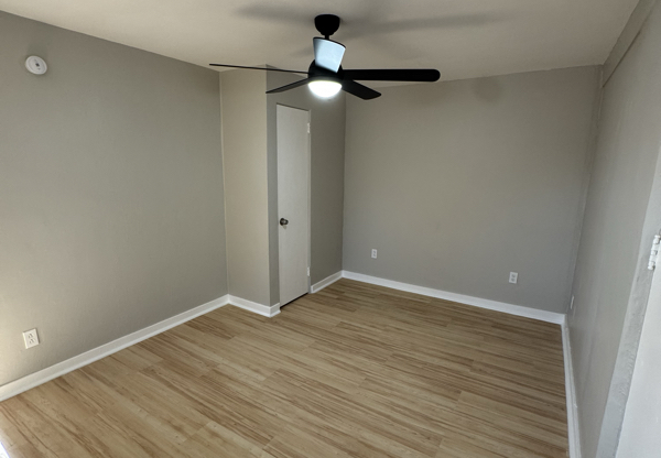 548 RDG AVE