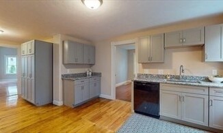 3 beds, 1 bath, 1,700 sqft, $2,500, Unit 1