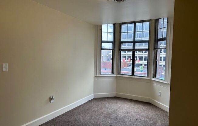 213 N 2nd St