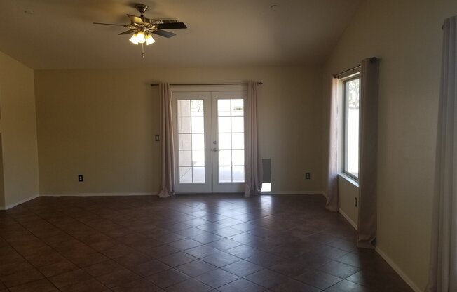 3 beds, 2 baths, $2,050