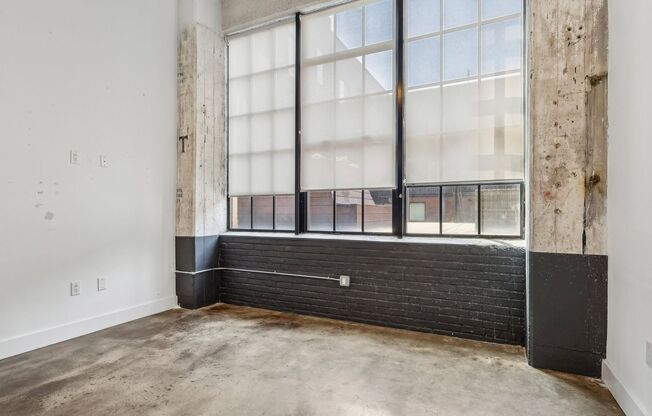 Studio, 1 bath, 369 sqft, $1,100, Unit Unit 310