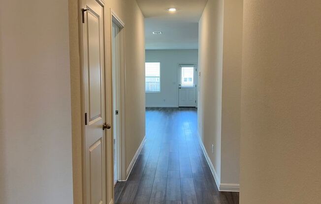 Keen 4 Bedroom, 3 Bath, 1-Story Home in Kyle