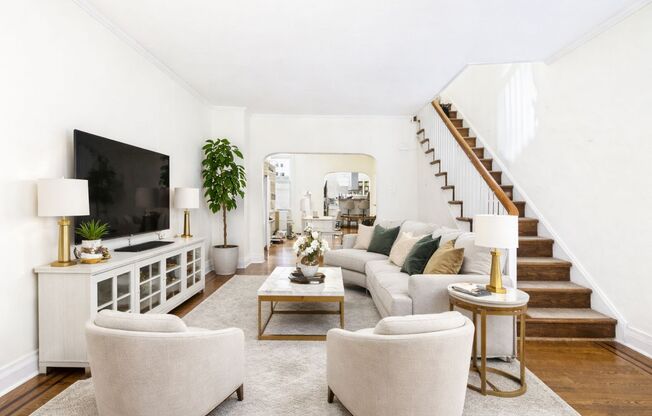 GORGEOUS 4 BEDROOM UNIVERSITY CITY/SPRUCE HILL TOWNHOUSE WITH GARAGE + EXTRA PARKING SPOT