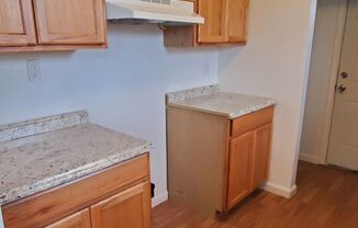 1 bed, 1 bath, 675 sqft, $575, Unit C