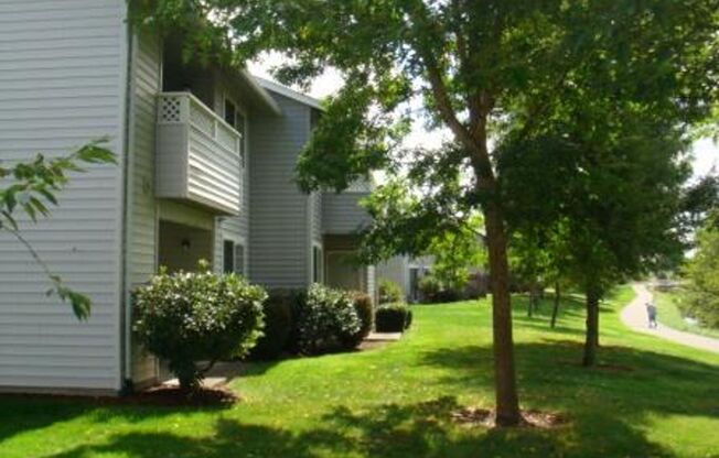 2 beds, 1 bath, 800 sqft, $1,515, Unit 1947-111
