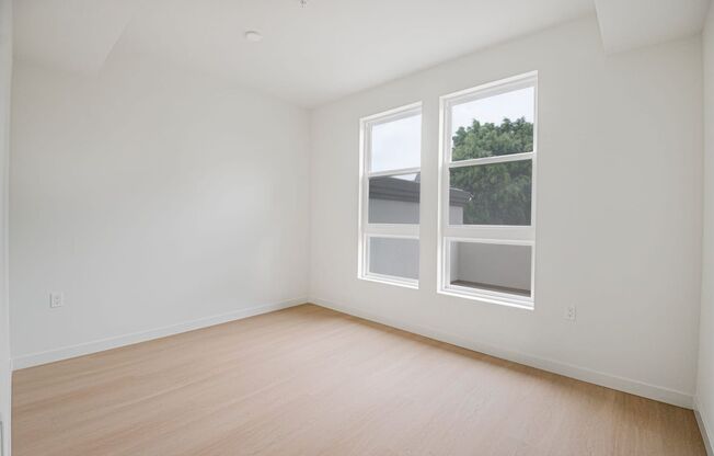 1 bed, 1 bath, 611 sqft, $2,905, Unit 214