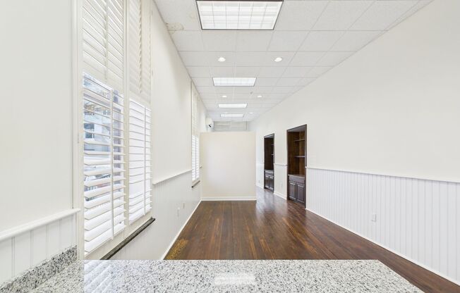 1 bed, 1 bath, 750 sqft, $1,365, Unit 107