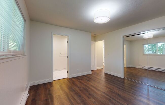 2 beds, 2 baths, $3,999, Unit 242 Elwood #6