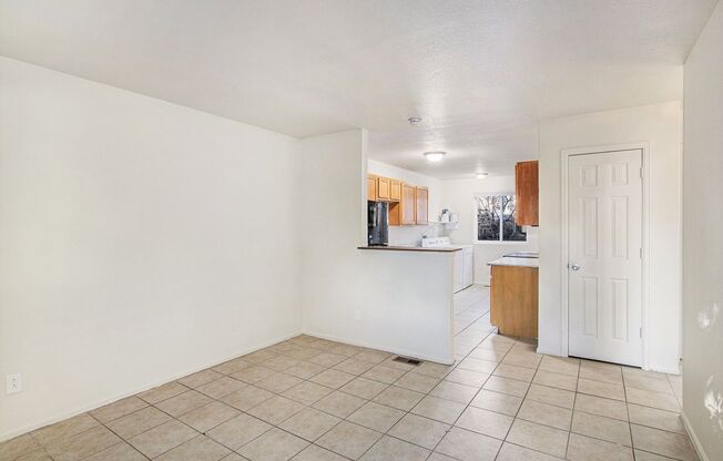 Updated Duplex 4 bed | 2 bath in Westwood!