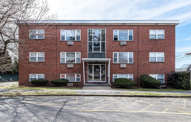 1105 Lexington St.
