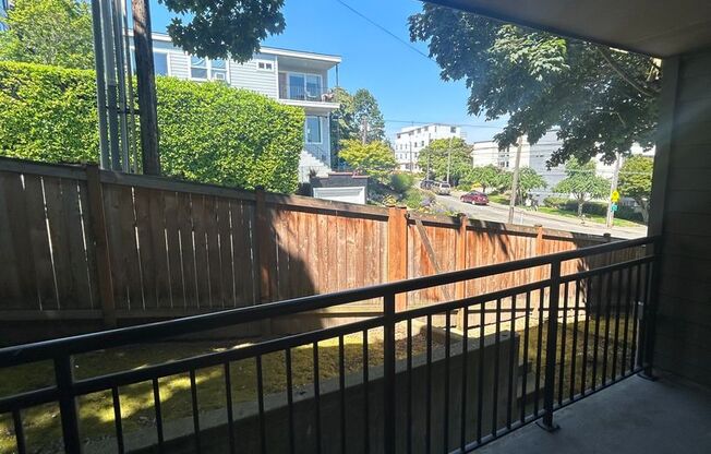 1 bed, 1 bath, 939 sqft, $2,195, Unit 101