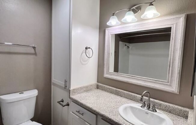 2 beds, 2 baths, 900 sqft, $1,795, Unit 95