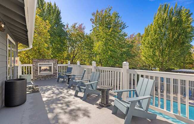 Outdoor Sundeck at 2000 Lake Washington Apartments in Renton, Washington 98056