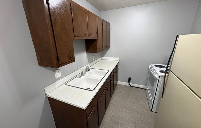 1 bed, 1 bath, 802 sqft, $775, Unit #19