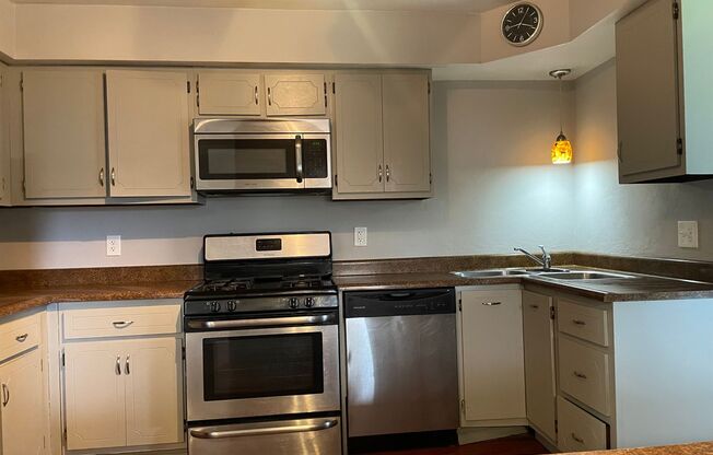 62 N Bryant Ave - (22210)