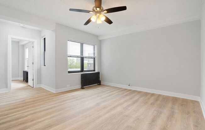 1 bed, 1 bath, 408 sqft, $1,850, Unit 7J