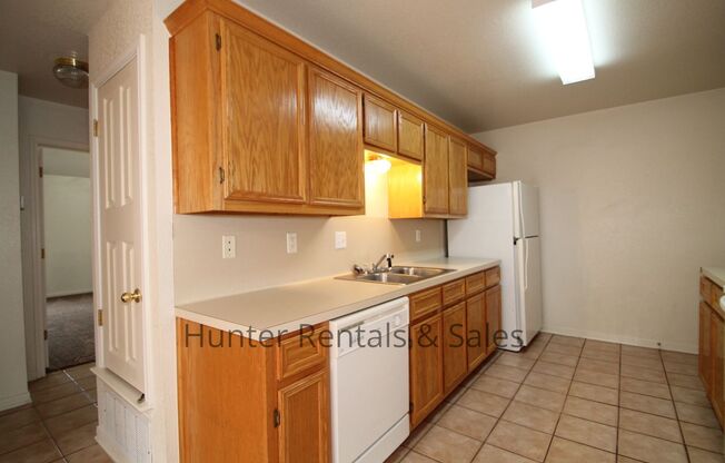 2 beds, 2 baths, $1,050