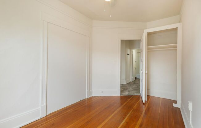 1 bed, 1 bath, 460 sqft, $1,200, Unit 321