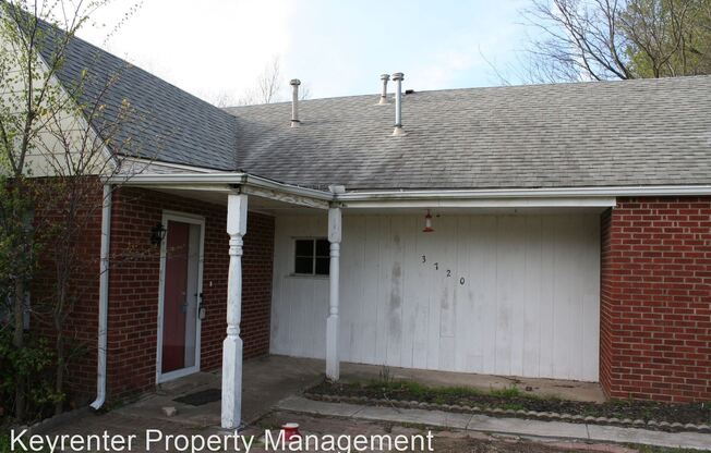 3720 W Edison St