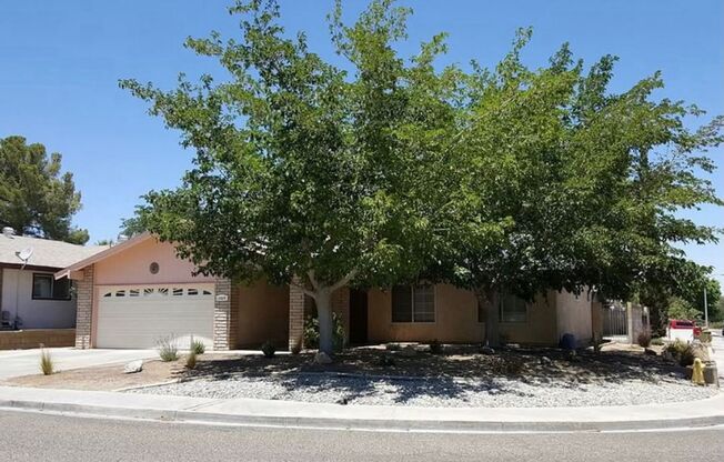 Beautiful home for Rent. Paid Solar, A/C, RV Parking, and Landscaping!