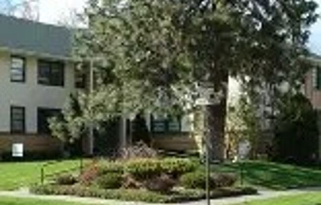The Lee Apartments