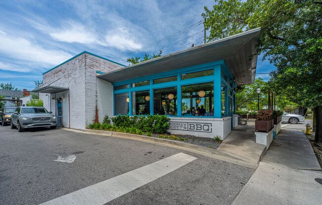 3 beds, 2 baths, 950 sqft, $2,800, Unit 312