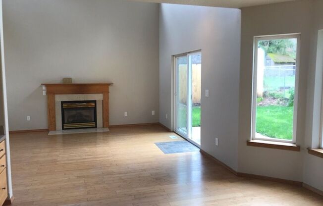 3 Bedroom 2.5 Bath Newberg OR