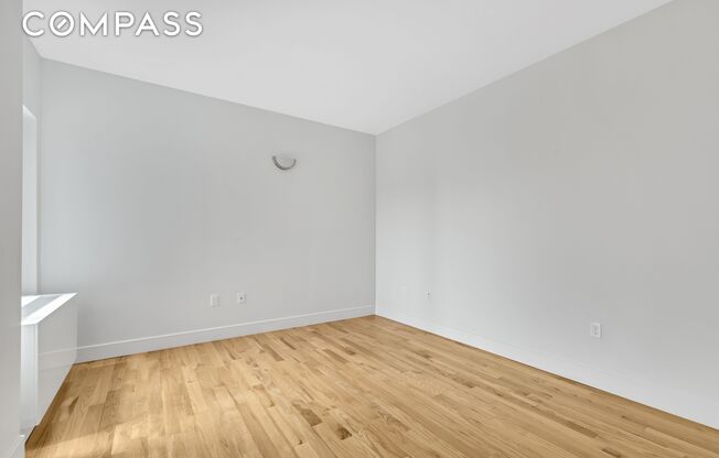 1 bed, 1 bath, 735 sqft, $3,300, Unit 3E