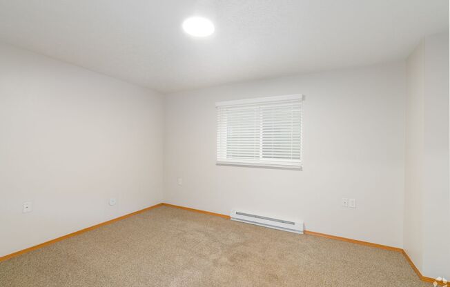 1 bed, 1 bath, 825 sqft, $1,295, Unit 242