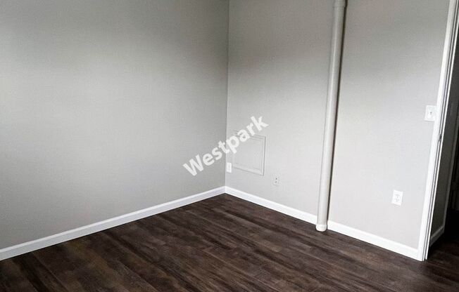 2 beds, 1 bath, 850 sqft, $1,395, Unit Unit 35