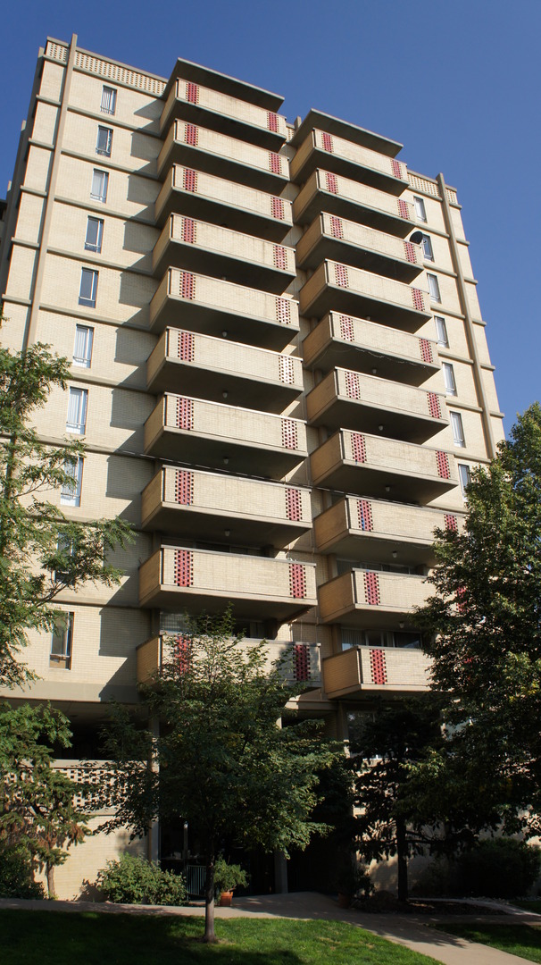 Penn VII Apartments