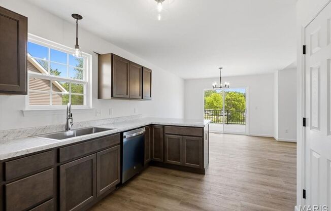 3 beds, 3 baths, 1,323 sqft, $2,400, Unit Rivers Edge Dr - 179