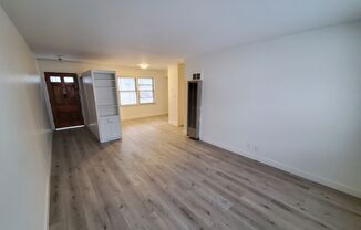 1 bed, 1 bath, $825, Unit 9