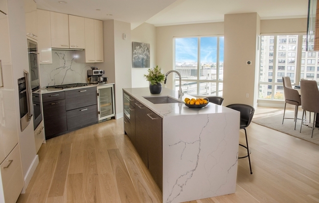 3 beds, 3.5 baths, 3,736 sqft, $22,000, Unit 1102