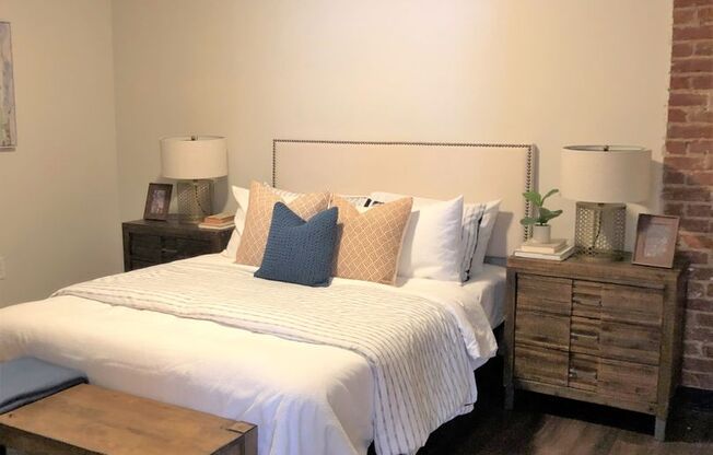 2 beds, 2 baths, 1,747 sqft, $1,995, Unit G01