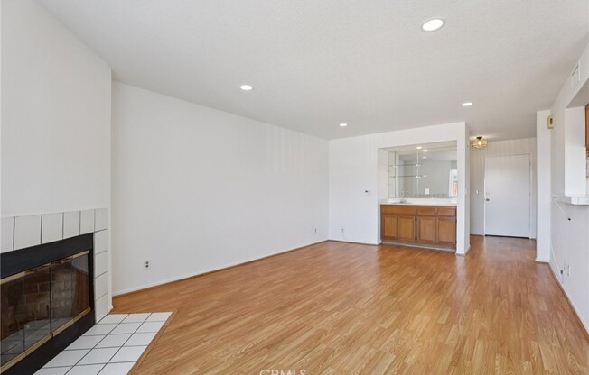 1436 257 ST