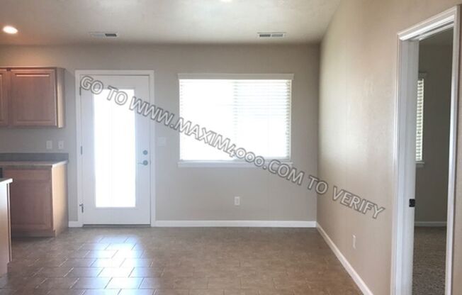 647 ZOE LANE - GREAT 3BR/2BA