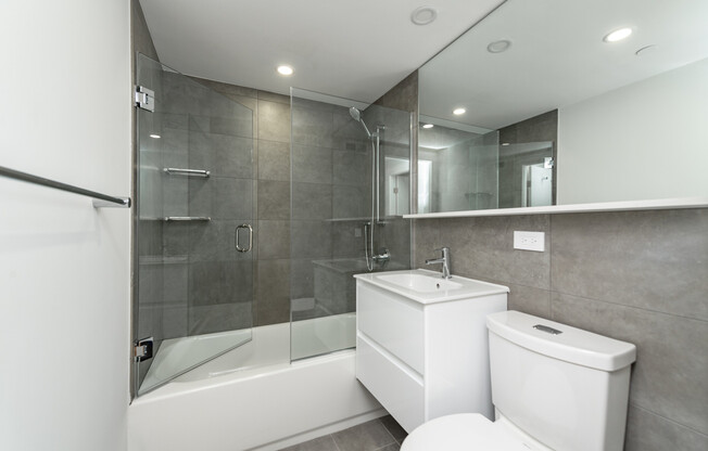 1 bed, 1 bath, 632 sqft, $3,125, Unit 17K