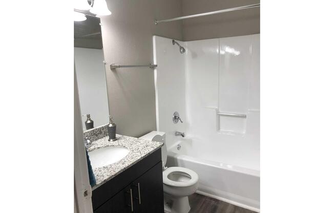 3 beds, 2 baths, 998 sqft, $1,310