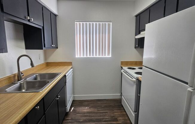 1 bed, 1 bath, 580 sqft, $995, Unit 229