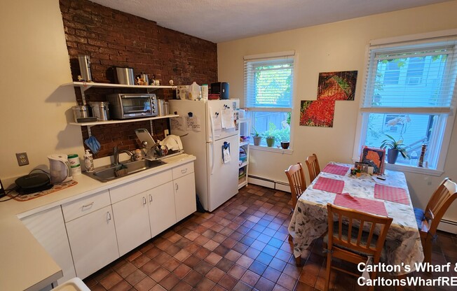 5 WILBUR CT