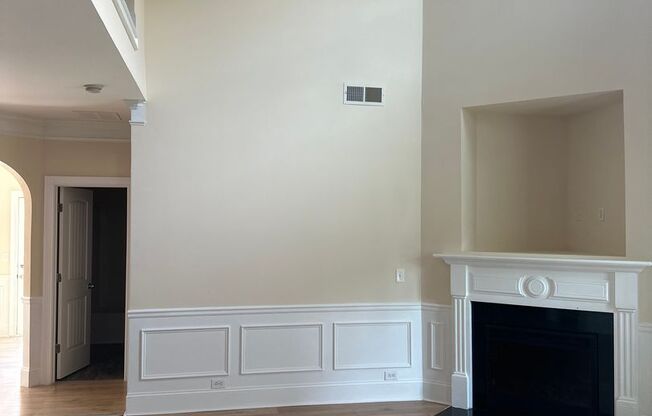 4 Bedrooms, 3 Bathrooms - Home in Stockbridge!